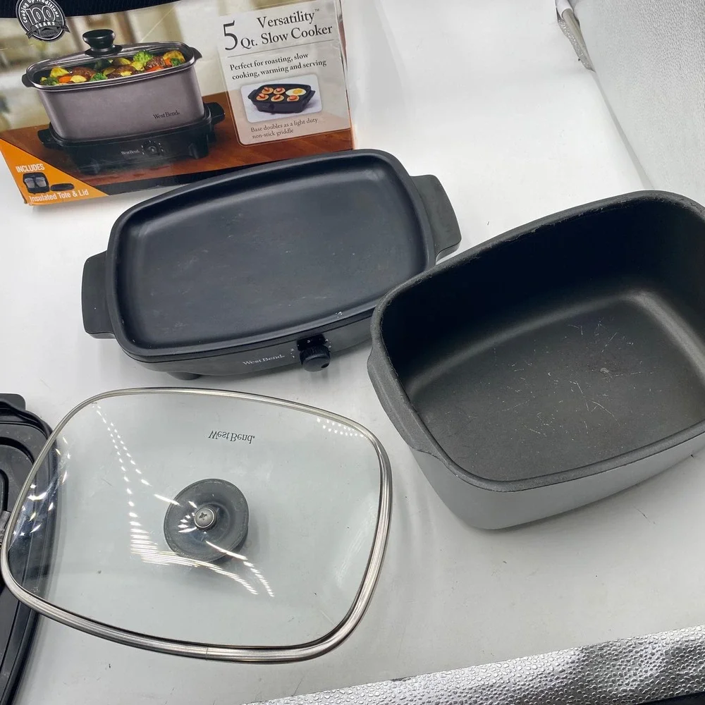 West Bend Versatility 5 Qt Slow Cooker 84915 Gray Black Griddle Base Travel Tote